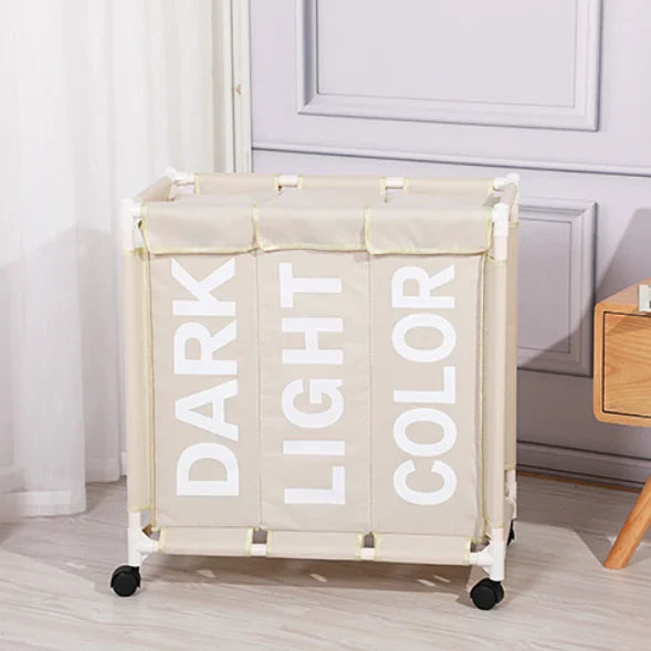 סל כביסה מחולק ל-3 תאים על גלגלים בז׳